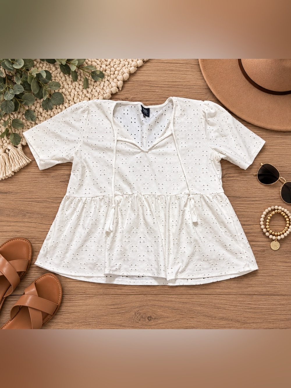 Bobeau Ivory Eyelet Embroidered Peplum Blouse Tassel Tie Boho XL